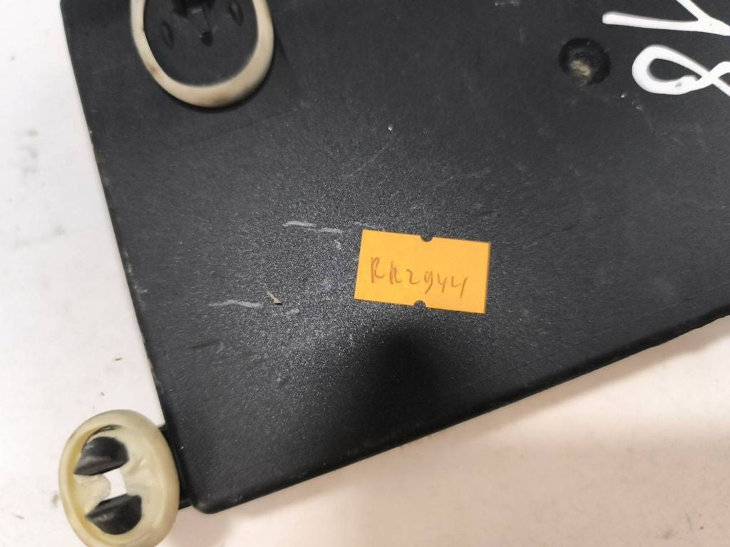 Mercedes-Benz CLS AMG C219 2007 door control unit module 2198200626 