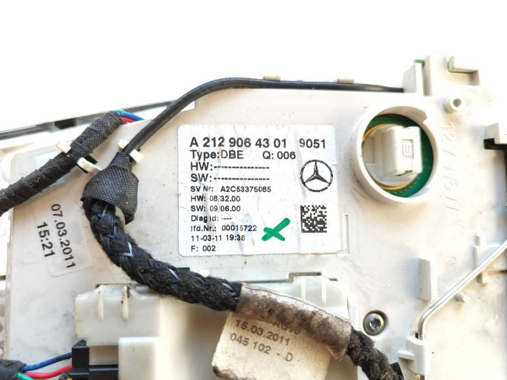 Mercedes-Benz E W212 2009 front seat light A2129064301 