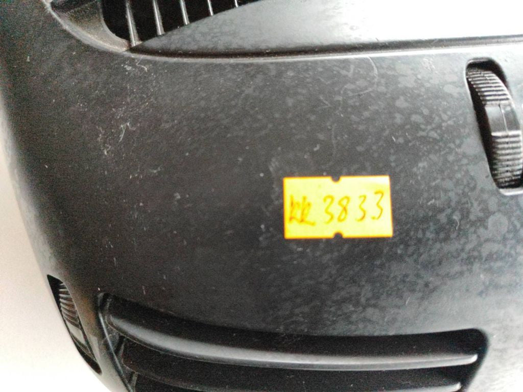 Alfa Romeo 147 TS 2001 Front dash center air vent grill 