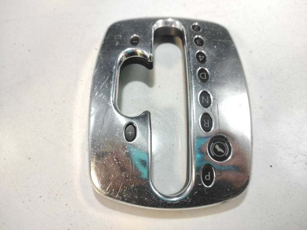 Volkswagen PASSAT B5.5 2001 Gear shifter surround trim plastic 60200504 