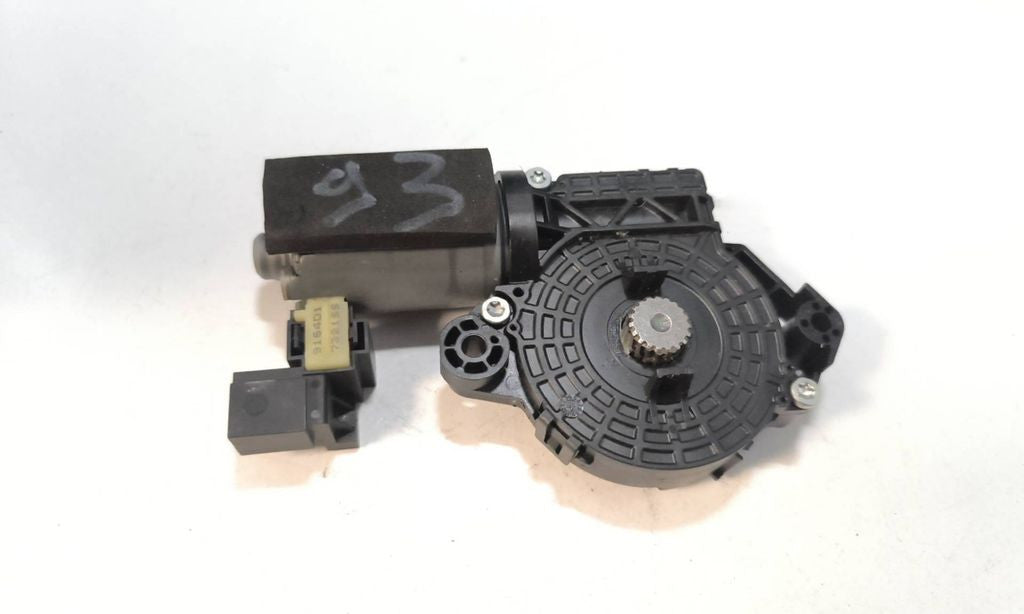 Mercedes-Benz C Class W205 2018 Sunroof electric motor actuator 0390200123 