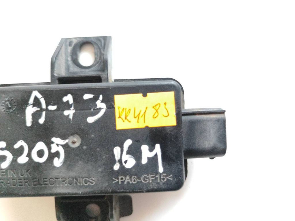 Mercedes-Benz C W205 2014 Tyre pressure control module A0009001105 