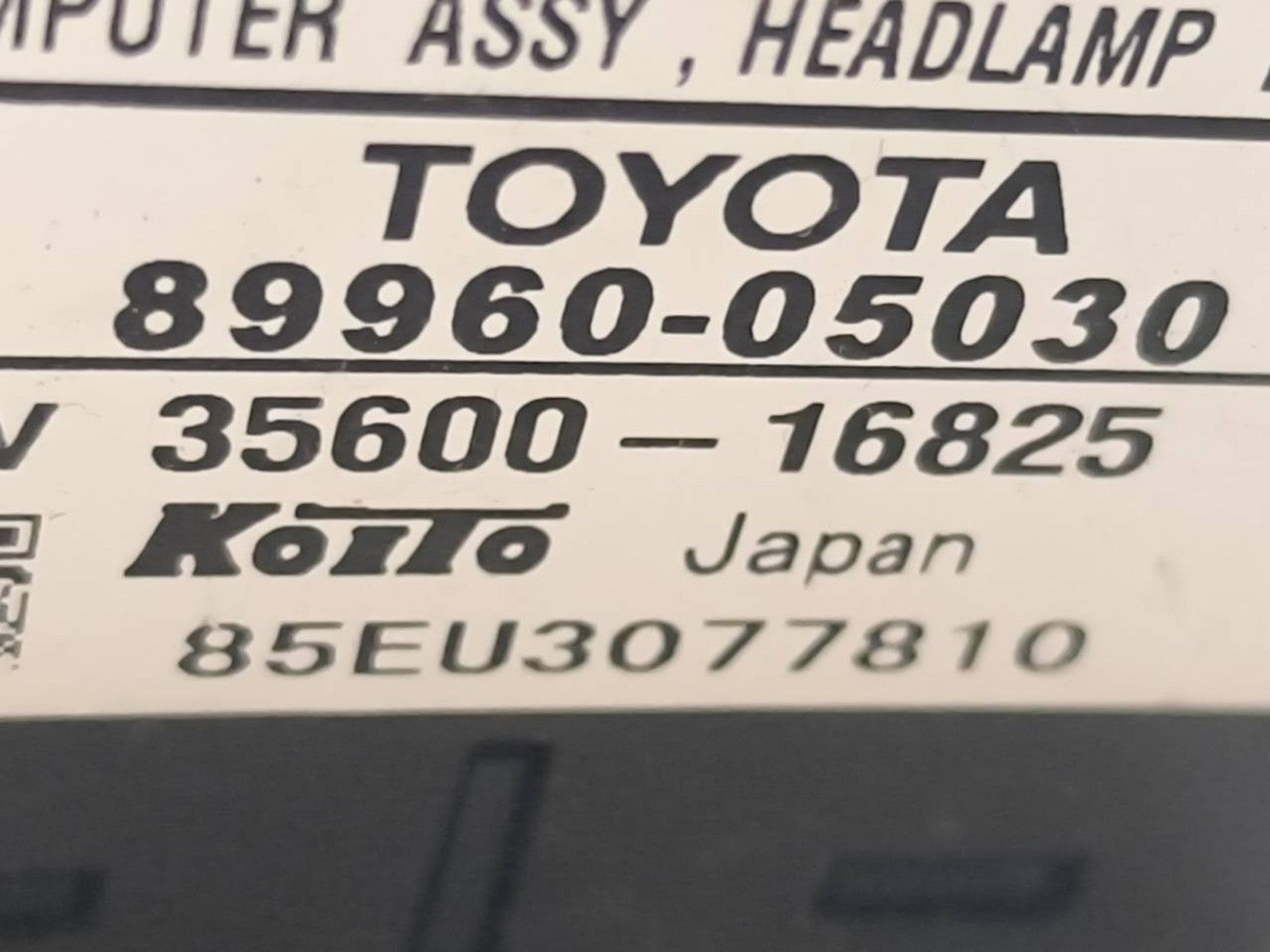 Toyota Avensis T250 2006 Light control module unit LCM 8996005030 