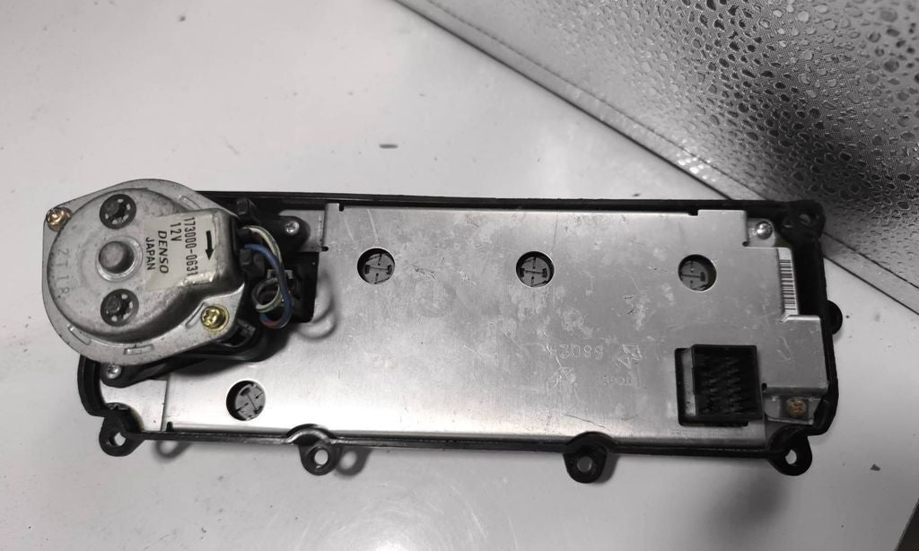 Chrysler 300M 2001 Climate control unit module 1730000631 