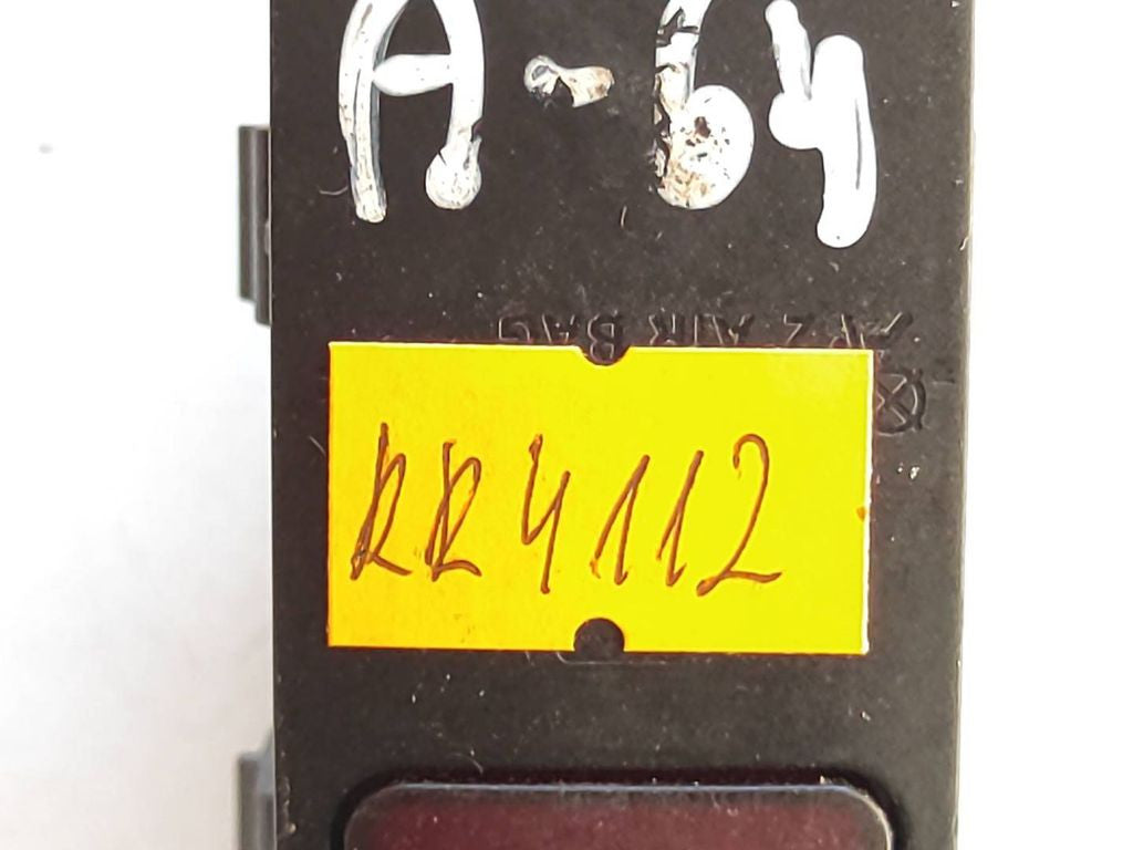 Mercedes-Benz E W212 2009 Hazard light switch 2129052600 