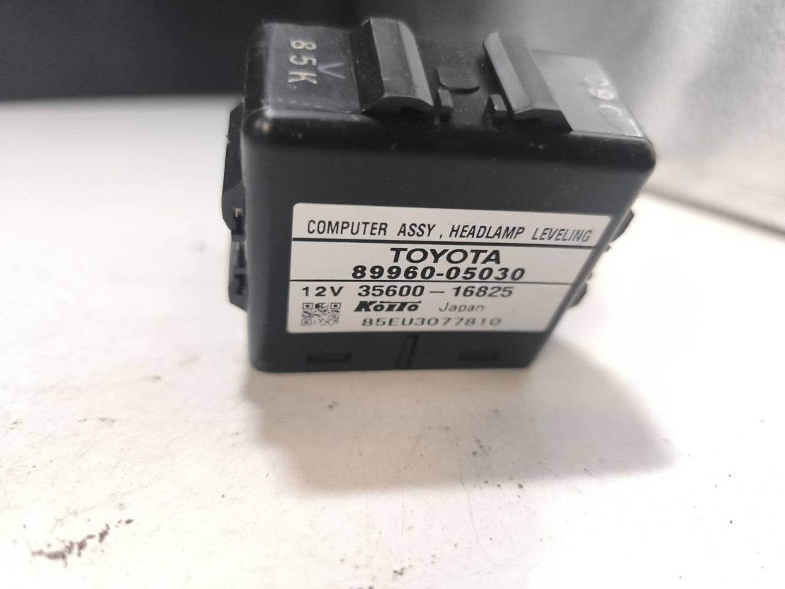 Toyota Avensis T250 2006 Light control module unit LCM 8996005030 