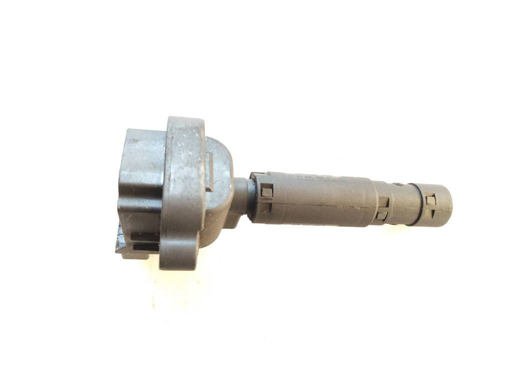 Mercedes-Benz C W203 2000 High voltage ignition coil A0001501580 