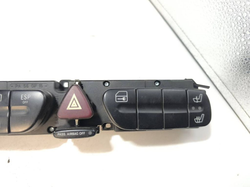 Mercedes-Benz C W203 2004 Hazard light switch 2038219779 