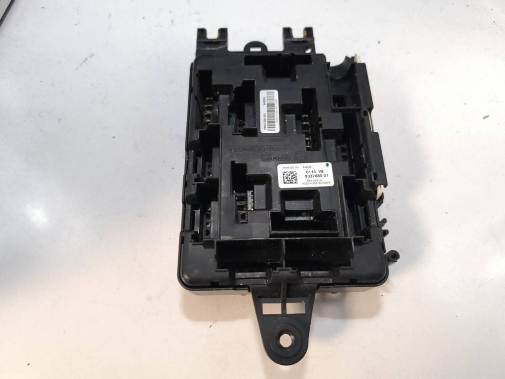 BMW 3 F30 F35 F31 2012 Fuse module 9337880 
