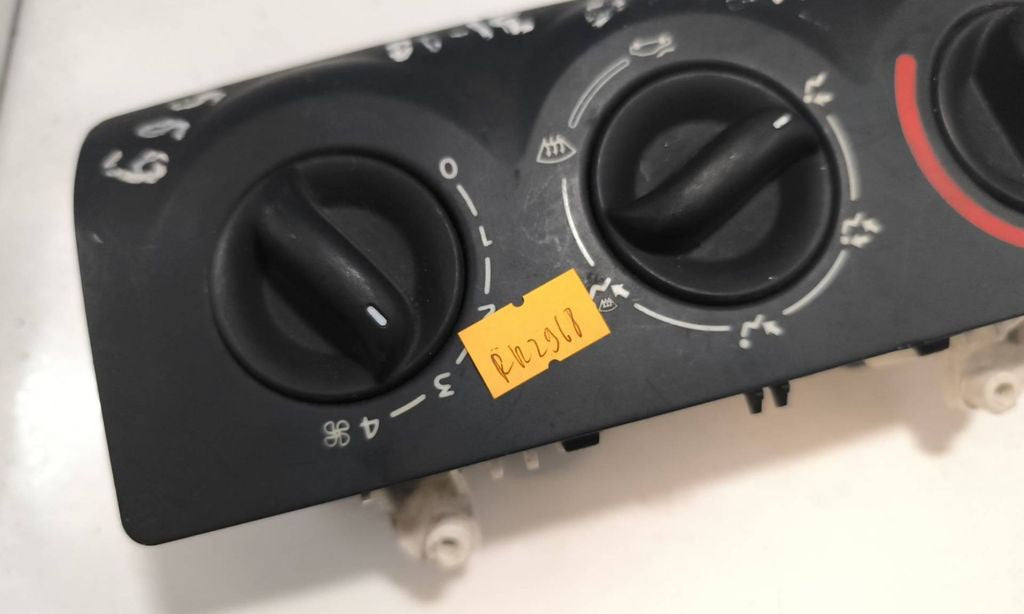 Renault Thalia I 2004 Climate control unit module 69520004 