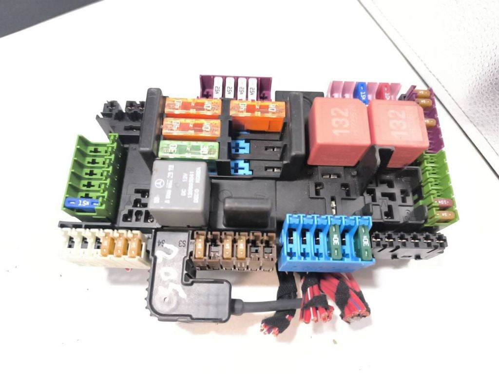 Mercedes-Benz C W205 2014 Fuse module A2059068501 