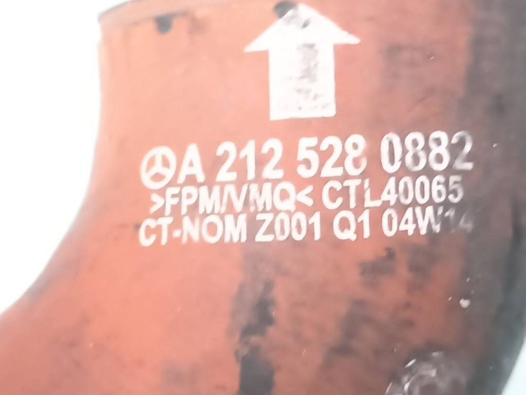 Mercedes-Benz E W212 2012 Diesel intercooler hose pipe A2125280882 