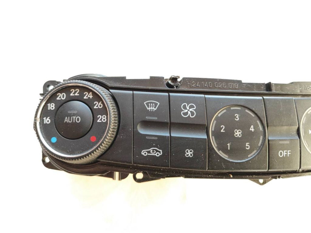 Mercedes-Benz E W211 2004 Climate control unit module 2118300490 