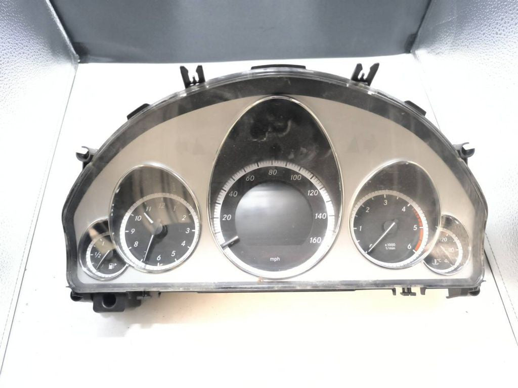 Mercedes-Benz E W212 2011 speedometer instrument cluster A2129002010 
