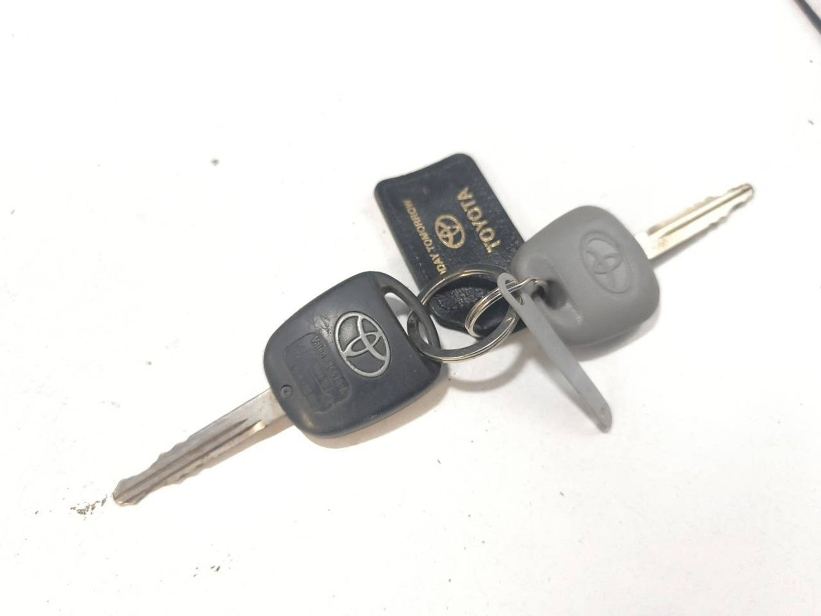 Toyota Avensis T250 2006 Ignition key set 736670A 