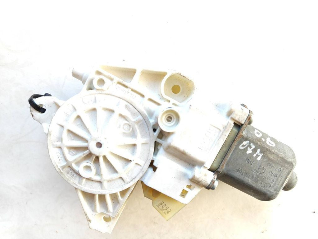 Mercedes-Benz ML W164 2006 rear right window regulator motor 0130822280 