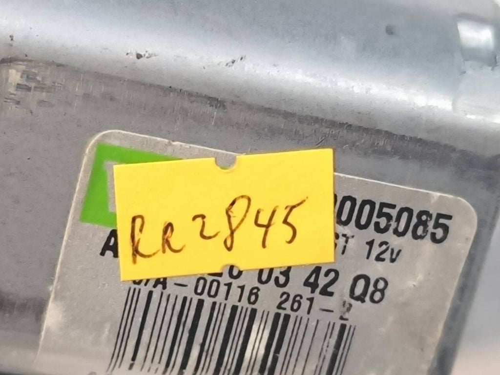 Mercedes-Benz E W212 2010 Rear wiper motor W000005085 