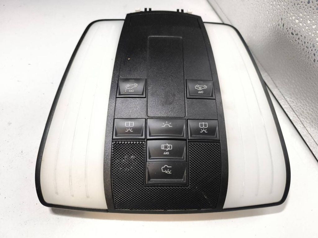 Mercedes-Benz C W204 2013 front seat light A2129067902 