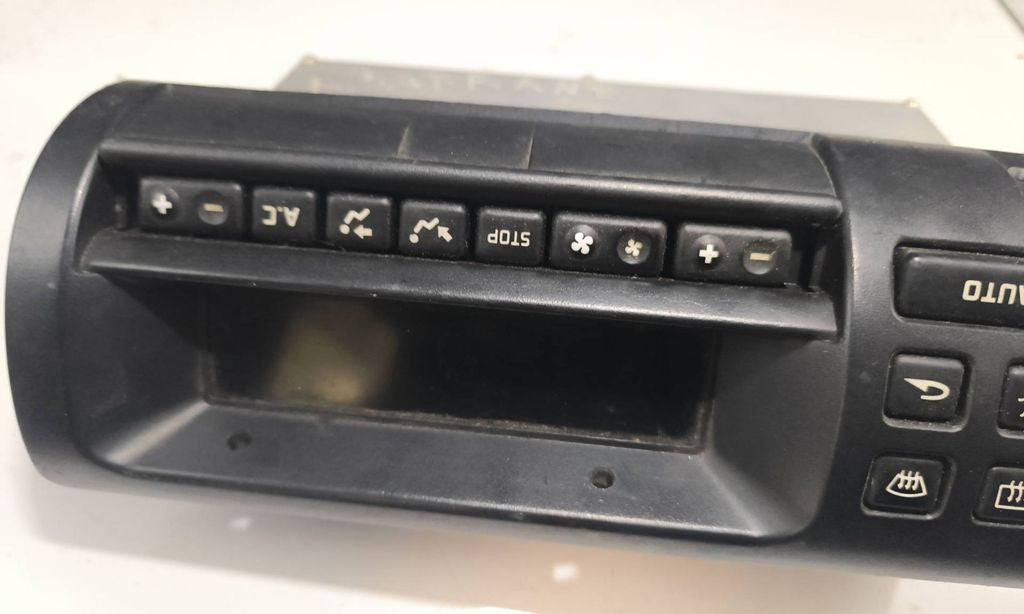 Renault Safrane 1998 Climate control unit module 7700839685 