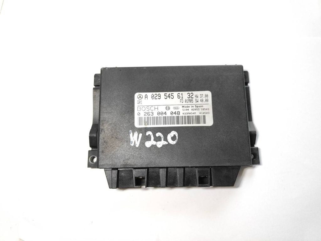 Mercedes-Benz S W220 2001 Parking PDC control unit module A0295456132 