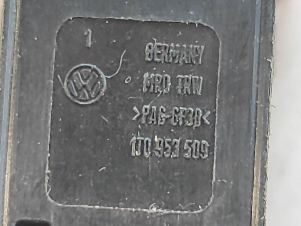 Volkswagen Caddy 2007 Hazard light switch 1J0953509 